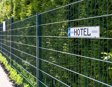 Schild Hotelparkplatz
